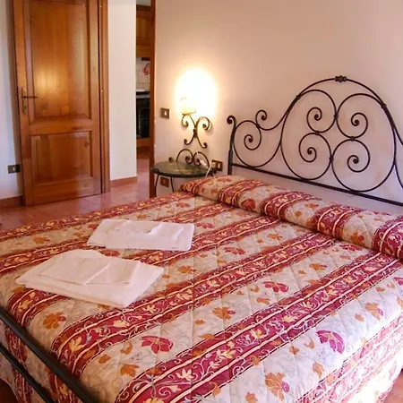 Apartamento Sleeps 2 Pool Wifi T762498 *